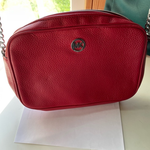 Michael Kors Handbags - Michael kors